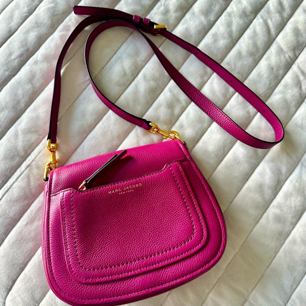 Like New MARC JACOBS dark pink Crossbody purse.